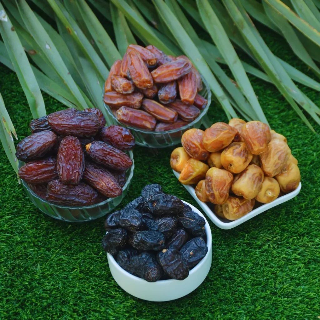 ১ কেজি কম্বোবক্স