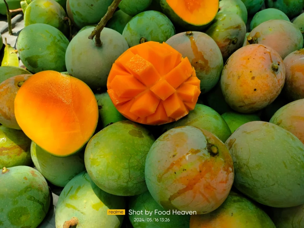 গোবিন্দোভোগ আম (১১কেজি)